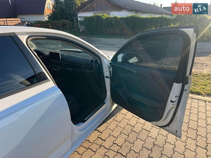 Седан Audi A4 2017 в Болехове