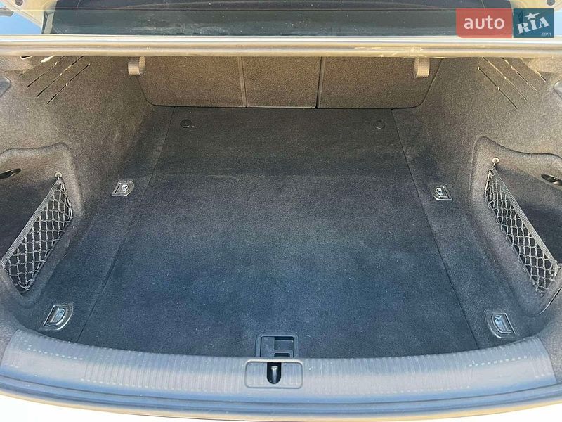 Седан Audi A4 2017 в Болехове