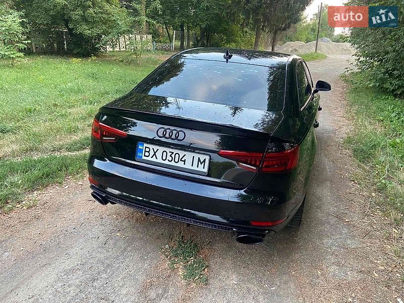 Седан Audi A4 2016 в Хмельницком