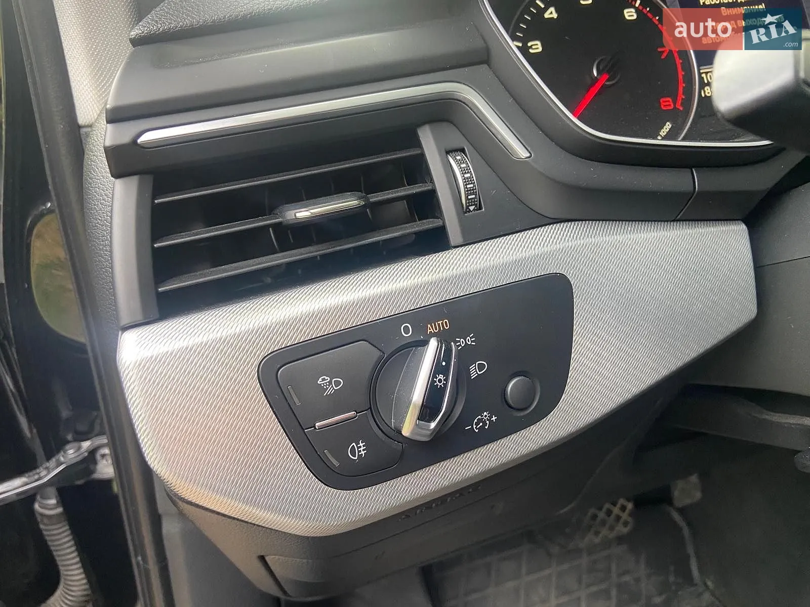 2016 Audi A4 - мініатюра 104