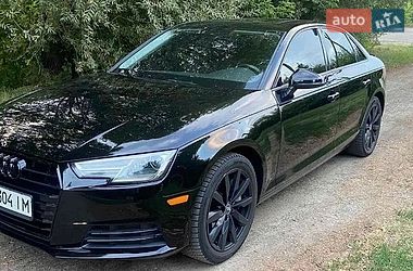 Седан Audi A4 2016 в Хмельницькому