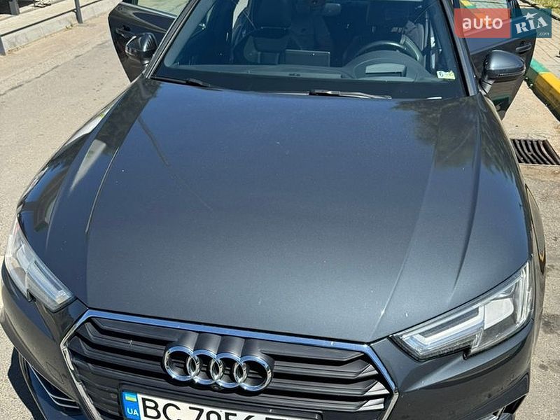 Седан Audi A4 2017 в Львове