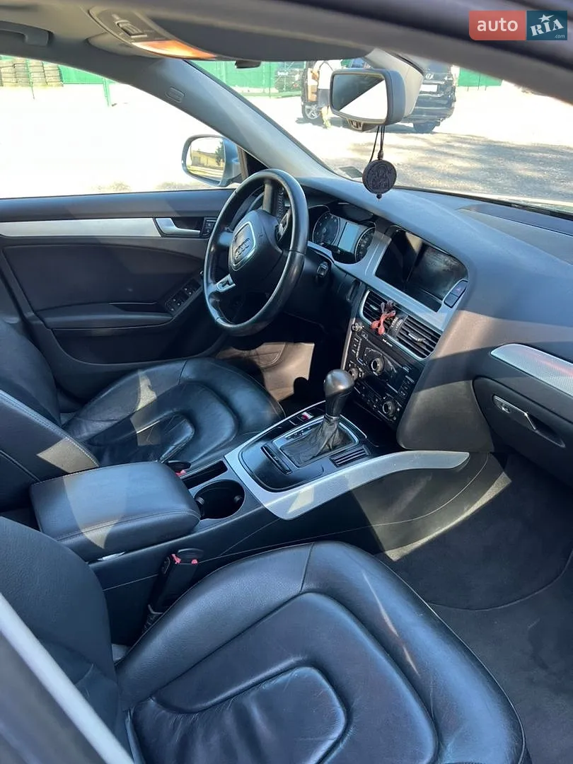 2010 Audi A4 - мініатюра 6