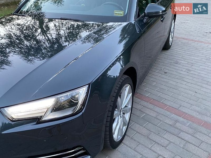 Седан Audi A4 2017 в Дубні