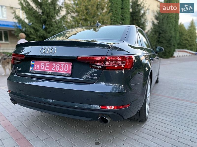 Седан Audi A4 2017 в Дубні
