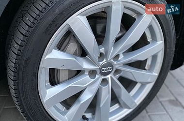 Седан Audi A4 2017 в Дубні