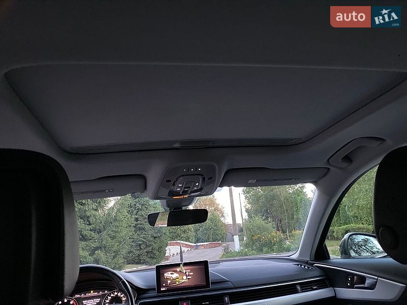 Седан Audi A4 2017 в Дубні