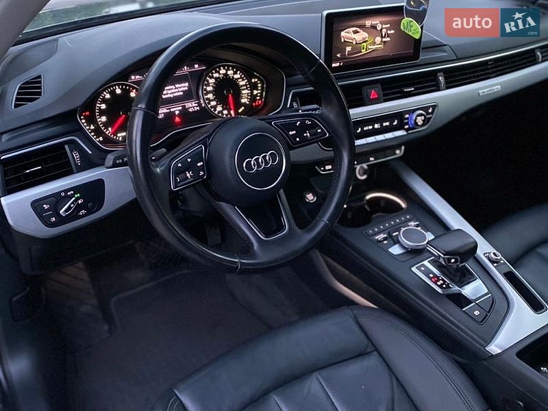 Седан Audi A4 2017 в Дубні