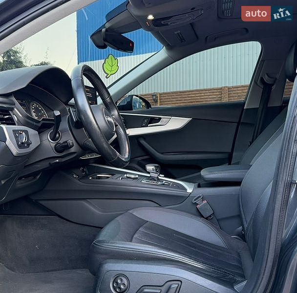 Седан Audi A4 2017 в Николаеве
