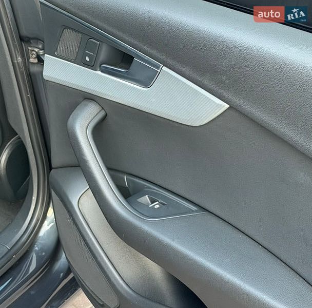 Седан Audi A4 2017 в Николаеве