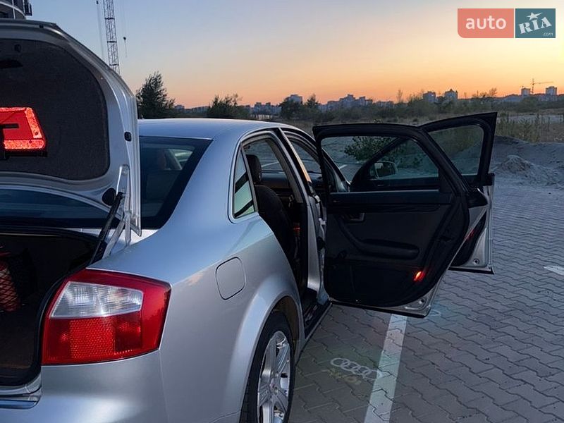 Седан Audi A4 2004 в Черкасах