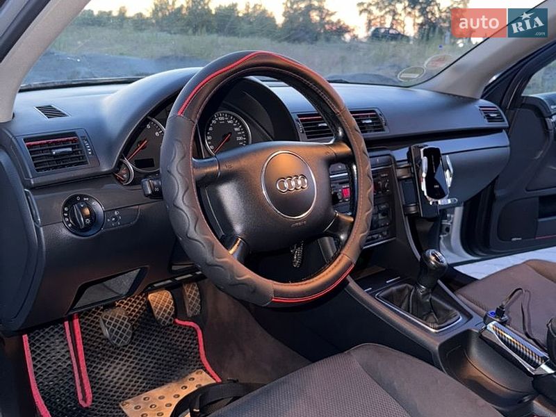 Седан Audi A4 2004 в Черкасах