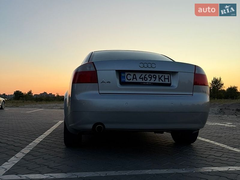 Седан Audi A4 2004 в Черкасах