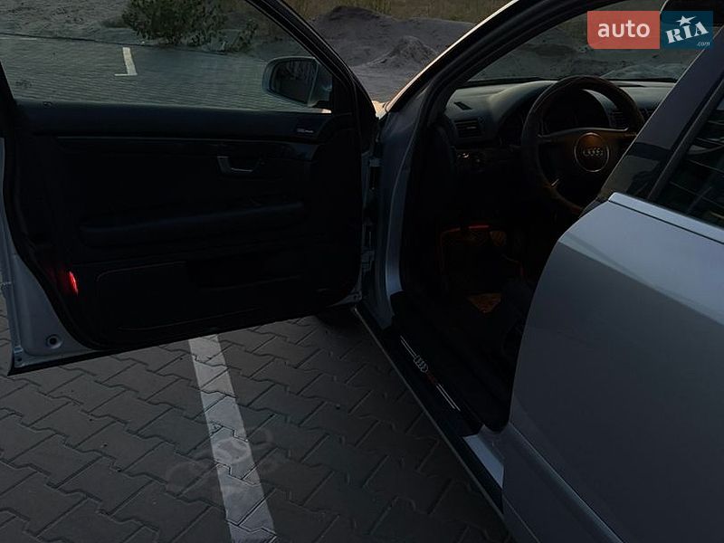 Седан Audi A4 2004 в Черкасах