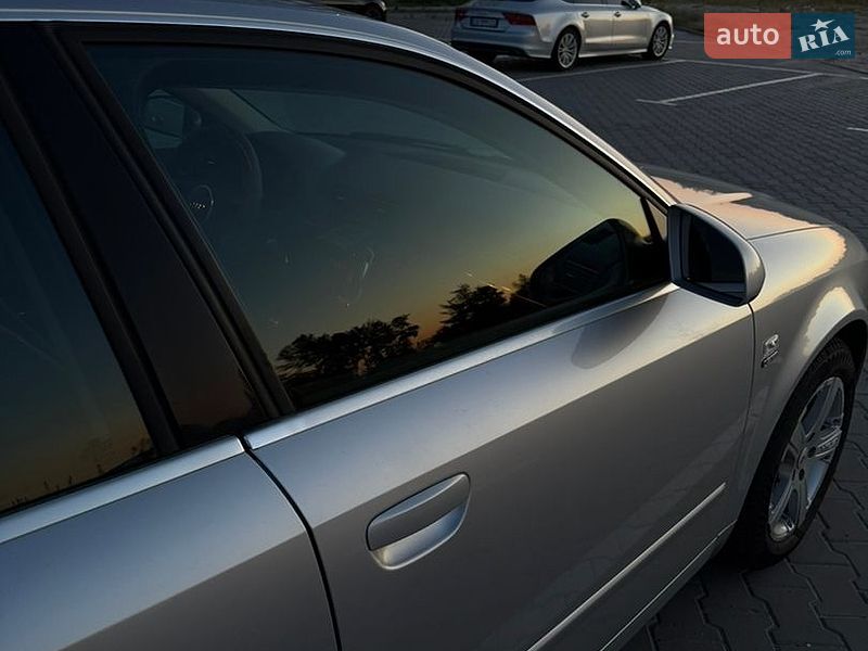 Седан Audi A4 2004 в Черкасах