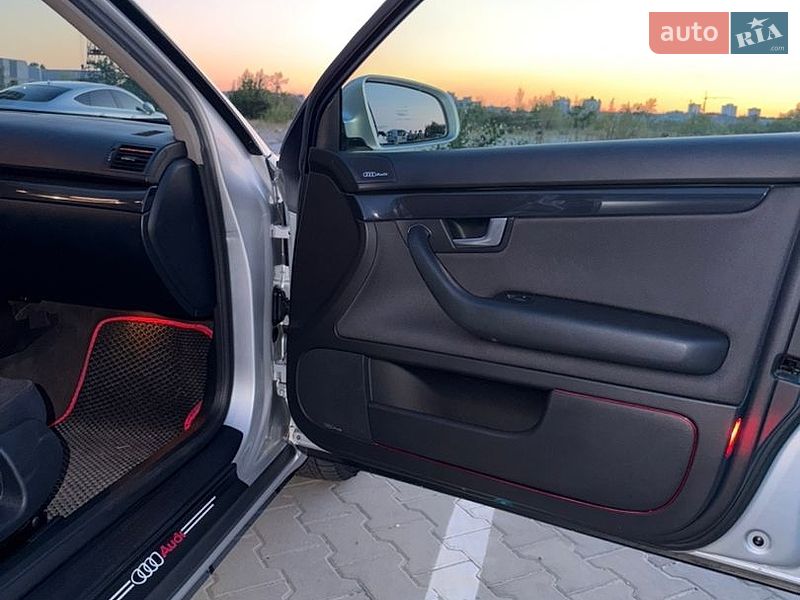 Седан Audi A4 2004 в Черкасах