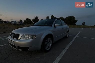 Седан Audi A4 2004 в Черкасах