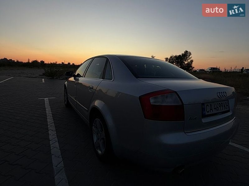 Седан Audi A4 2004 в Черкасах