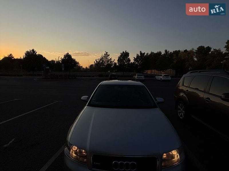 Седан Audi A4 2004 в Черкасах