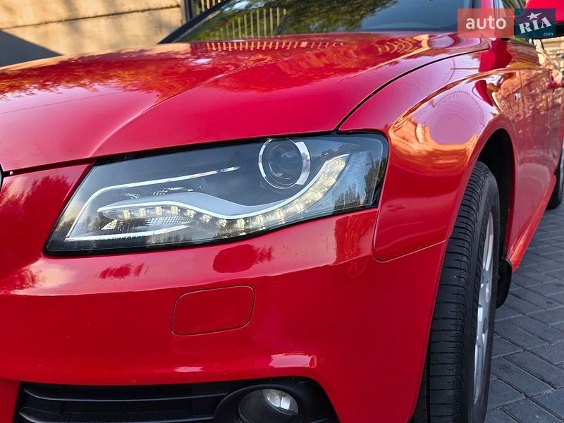 Седан Audi A4 2011 в Запорожье