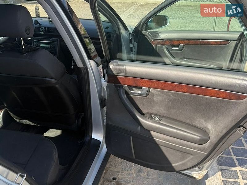 Універсал Audi A4 2002 в Чернівцях фото 16 Універсал Audi A4 2002 в Чернівцях
