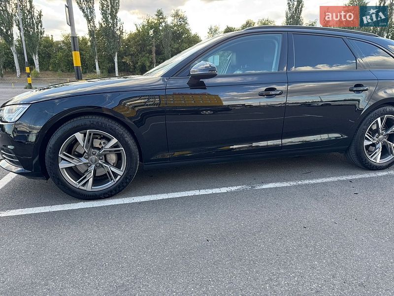 Audi A4 2019 Audi A4 2019