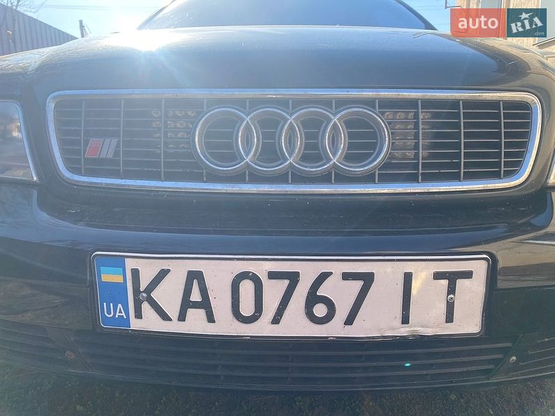 Седан Audi A4 1998 в Борисполе