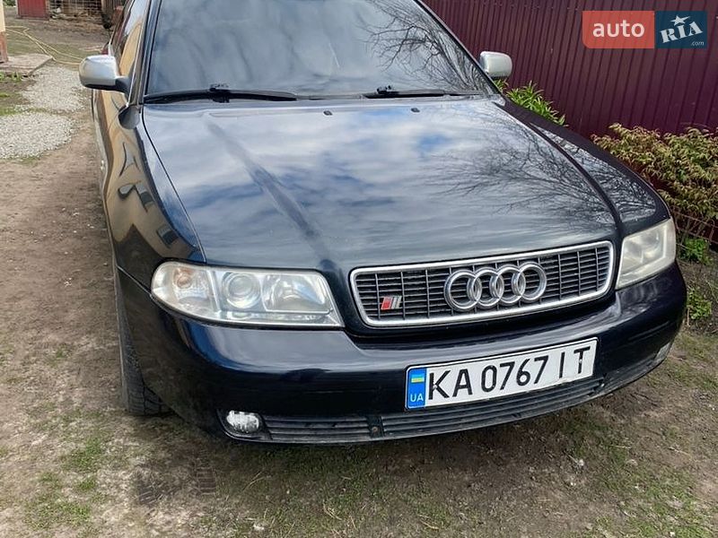 Седан Audi A4 1998 в Борисполе