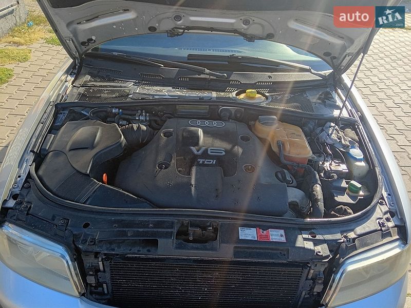 Седан Audi A4 2000 в Ірпені