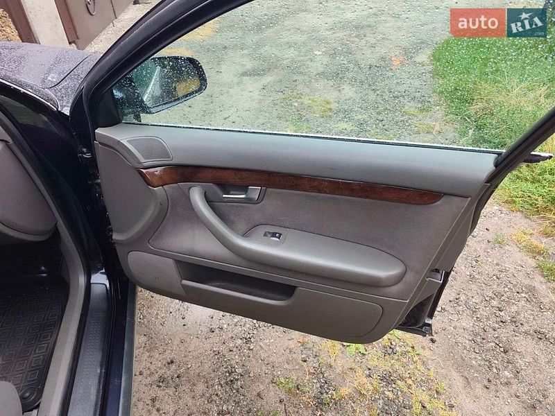 Универсал Audi A4 2003 в Малине