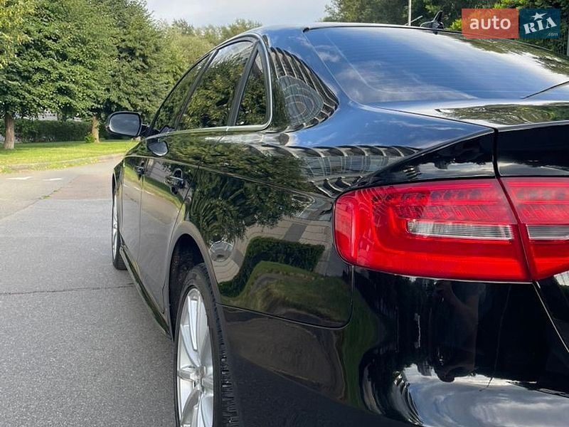 Седан Audi A4 2014 в Києві