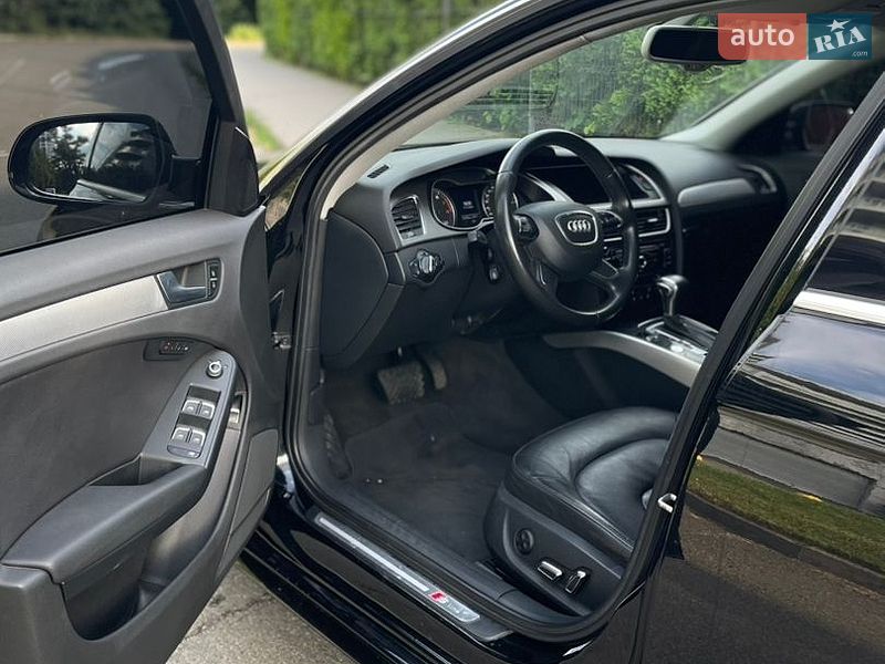 Седан Audi A4 2014 в Києві