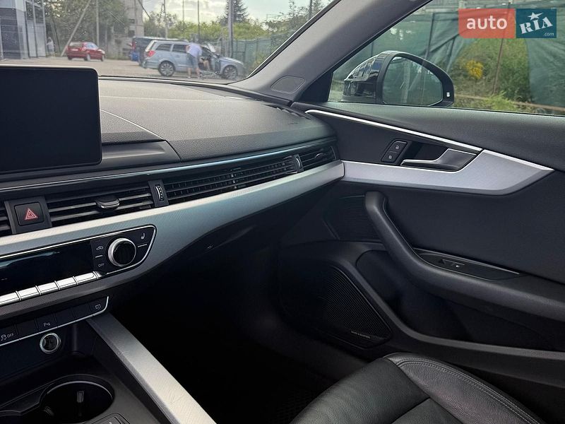 Седан Audi A4 2017 в Луцке