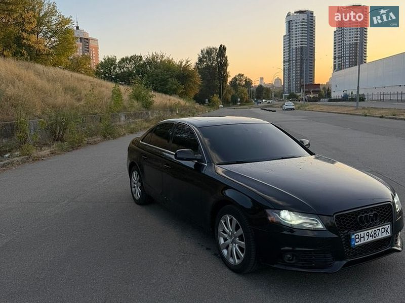 Седан Audi A4 2010 в Киеве