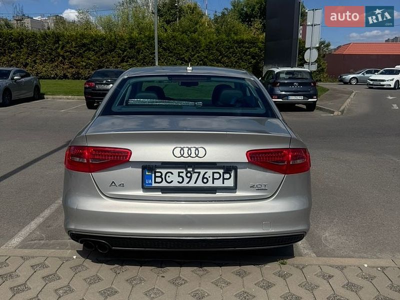 Седан Audi A4 2014 в Києві