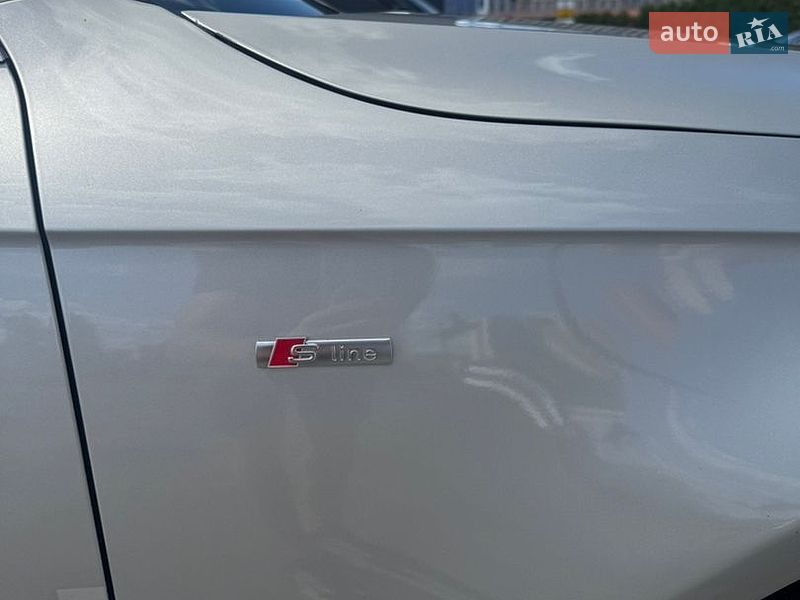 Седан Audi A4 2014 в Києві