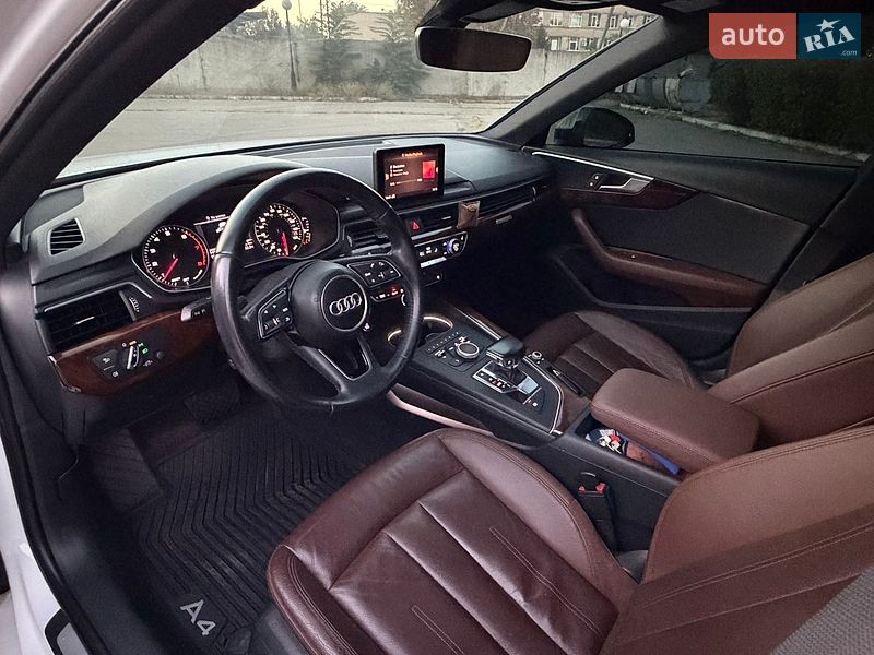 Седан Audi A4 2016 в Запоріжжі