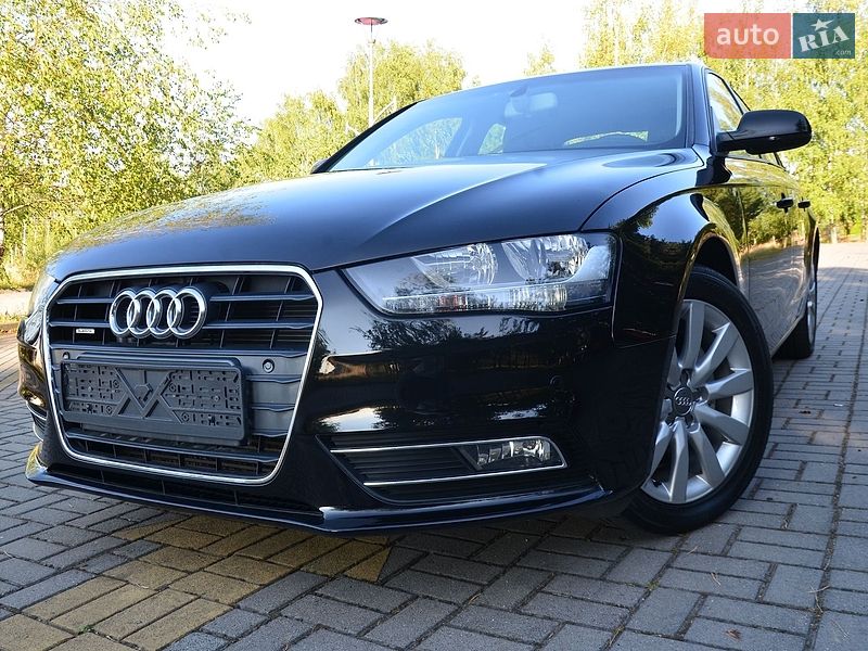 Седан Audi A4 2014 в Дрогобыче