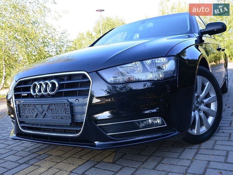 Седан Audi A4 2014 в Дрогобыче