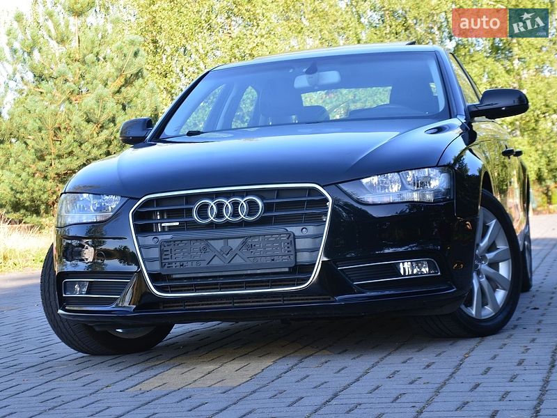 Седан Audi A4 2014 в Дрогобыче