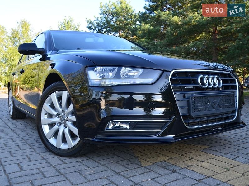 Седан Audi A4 2014 в Дрогобыче