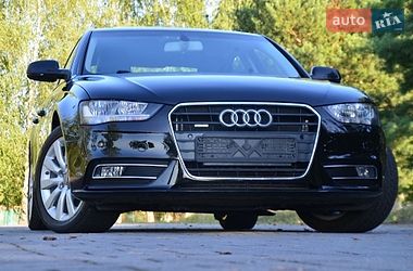 Седан Audi A4 2014 в Дрогобыче