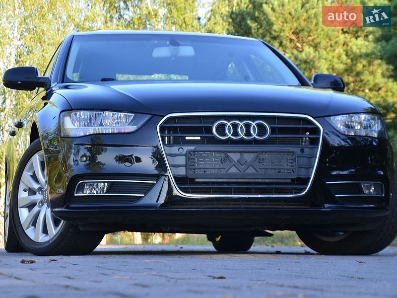 Седан Audi A4 2014 в Дрогобыче