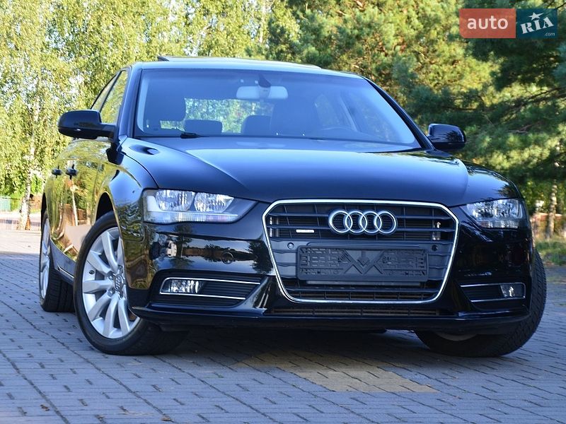 Седан Audi A4 2014 в Дрогобыче