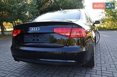 Седан Audi A4 2014 в Дрогобыче