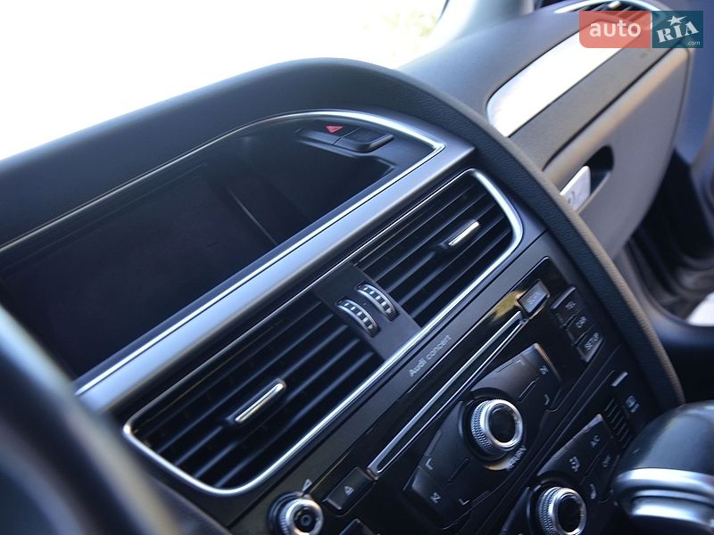 Седан Audi A4 2014 в Дрогобыче