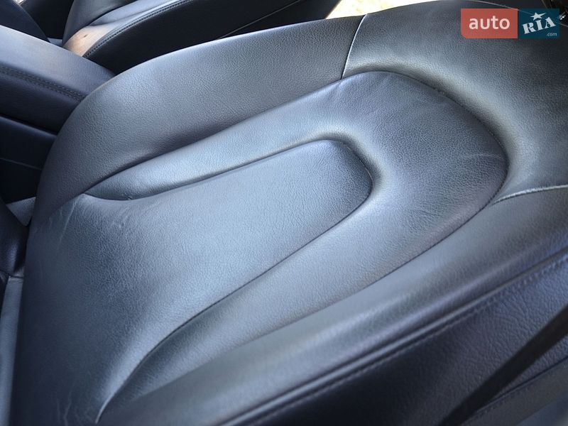 Седан Audi A4 2014 в Дрогобыче