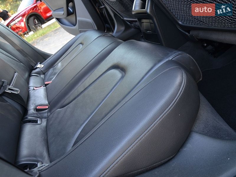 Седан Audi A4 2014 в Дрогобыче