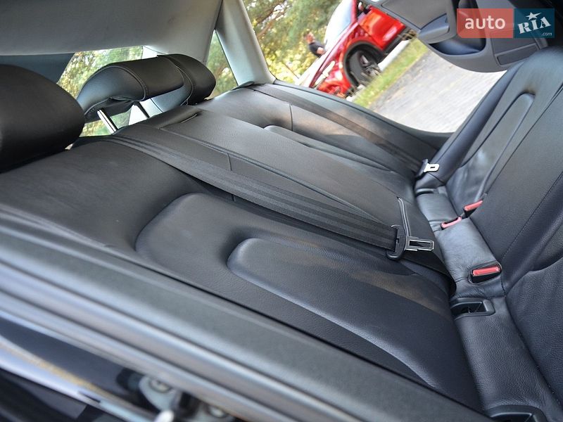 Седан Audi A4 2014 в Дрогобыче