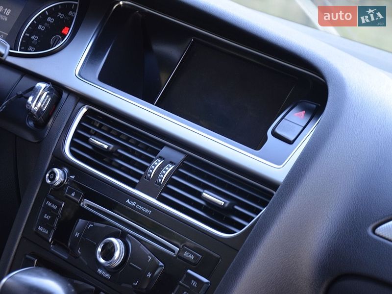 Седан Audi A4 2014 в Дрогобыче